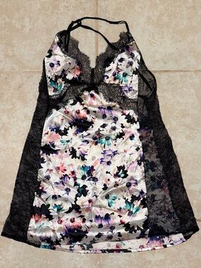 Victoria's Secret Black Floral Lace Chemise with Multicolor Print - small